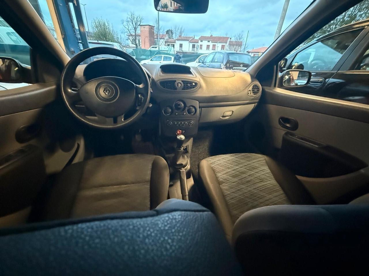 Renault Clio 1.2 16V 5 porte Dynamique Metano