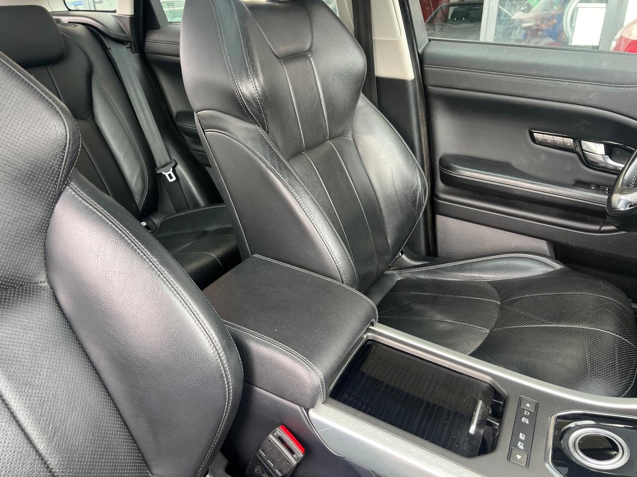 Range Rover Evoque 2.0 TD4 180 CV 5p. SE Dynamic