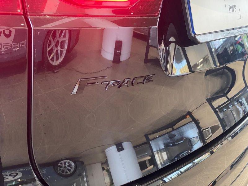 Jaguar F-Pace F Pace R Dynamic Auto - IVA Esposta