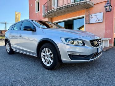 Volvo V60 Cross Country D4 Geartronic Business