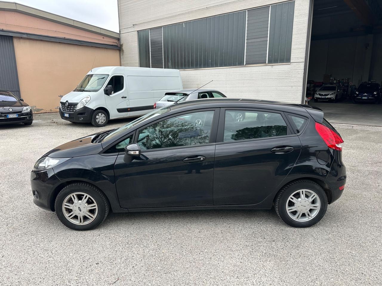 Ford Fiesta 1.4 5 porte Bz.- GPL OK NEOPATENTATI
