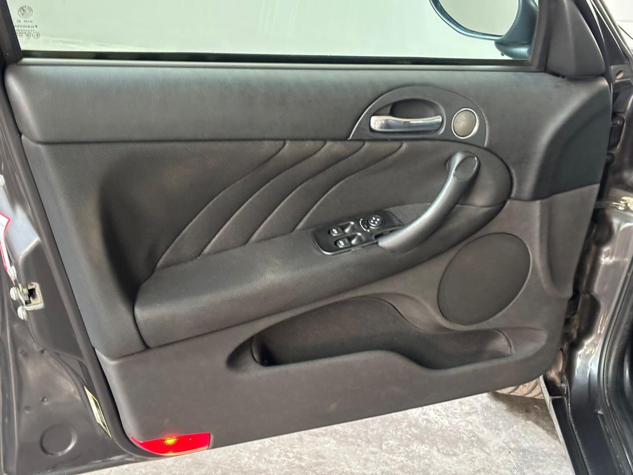 Alfa Romeo 147 1.9 JTD M-JET 16V 5 porte Dist.