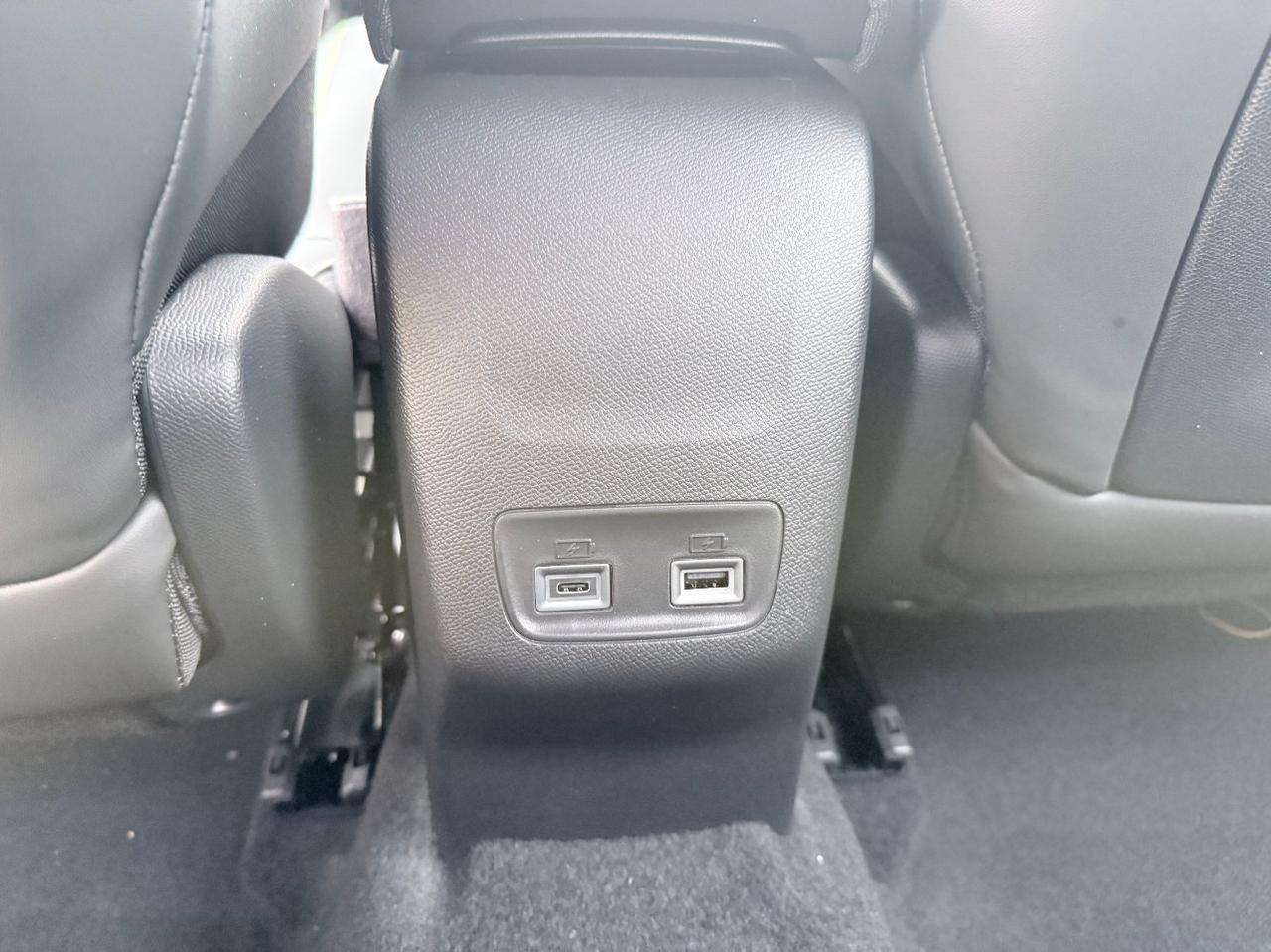 Peugeot 2008 2008 1.2 hybrid GT 145cv e-dcs6