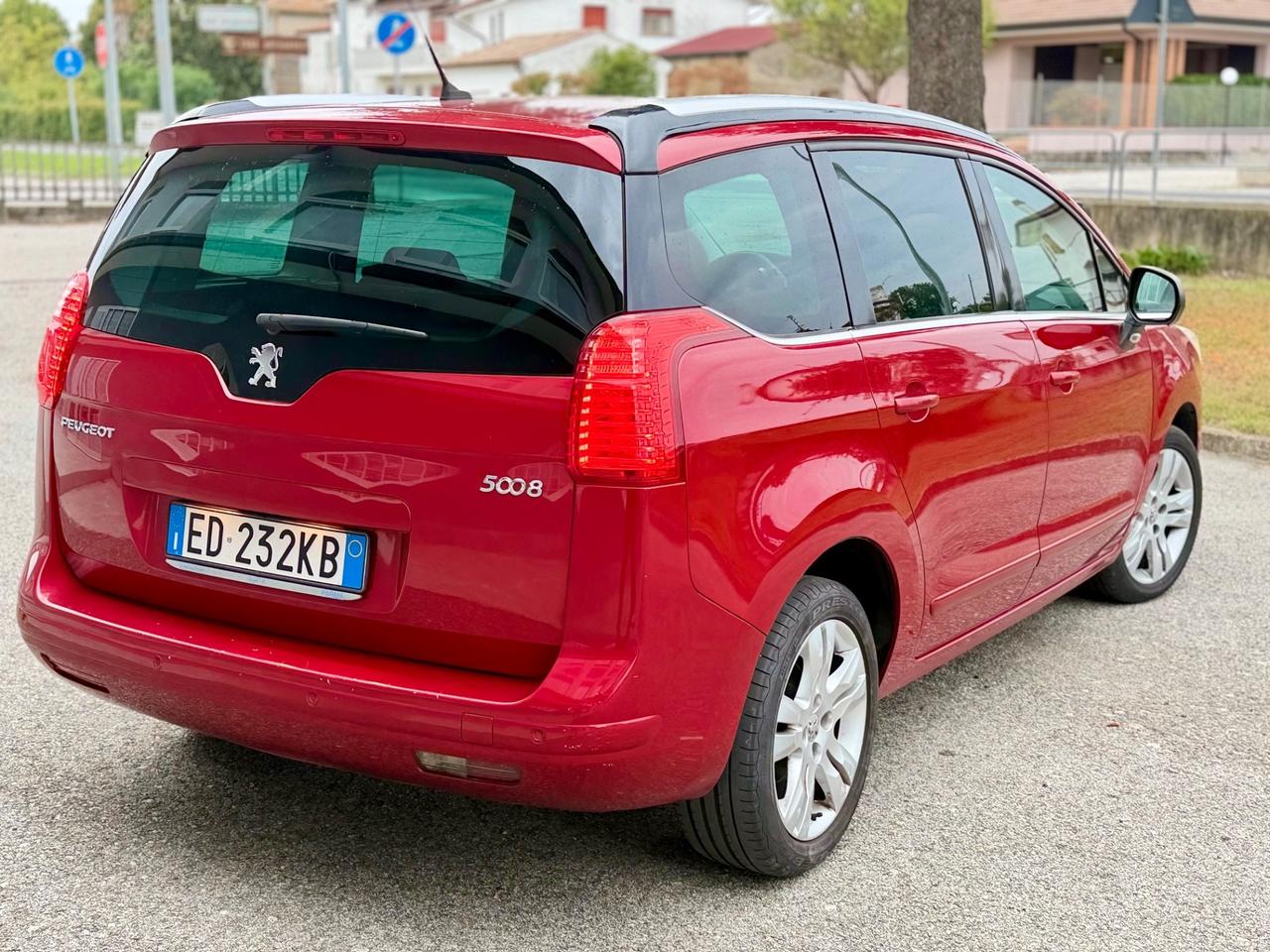 Peugeot 5008 2.0 HDi Automatico 7 Posti