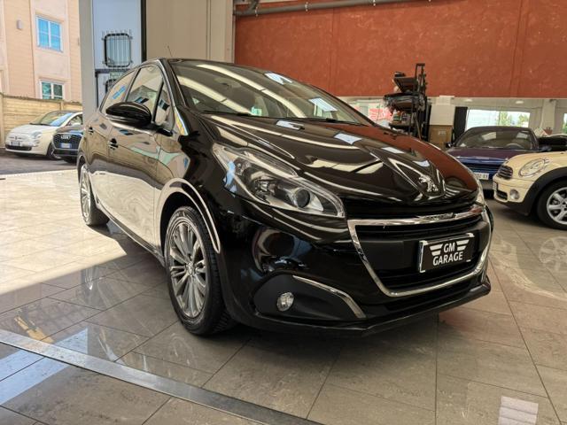 PEUGEOT 208 1° serie PureTech 82 5 porte Allure