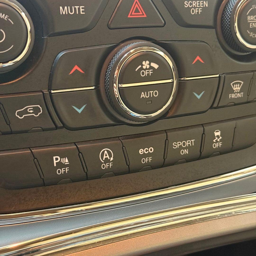 Jeep Grand Cherokee 3.0 250 cv AUTOCARRO