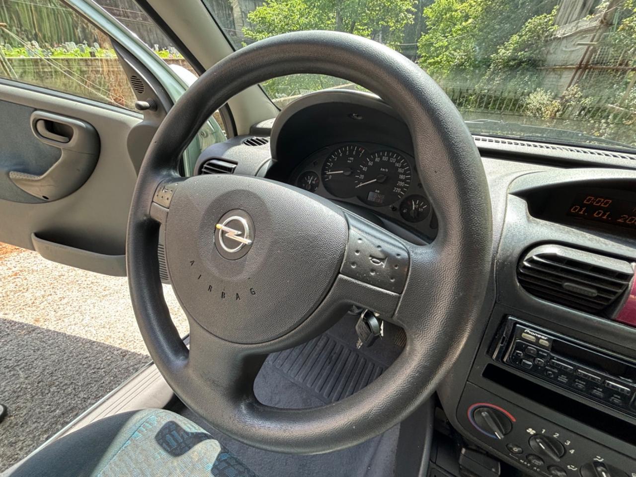 Opel Corsa 1.2i 16V cat 3 porte