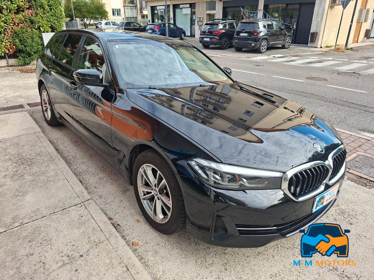 BMW 520 d Touring Luxury doppio treno di gomme