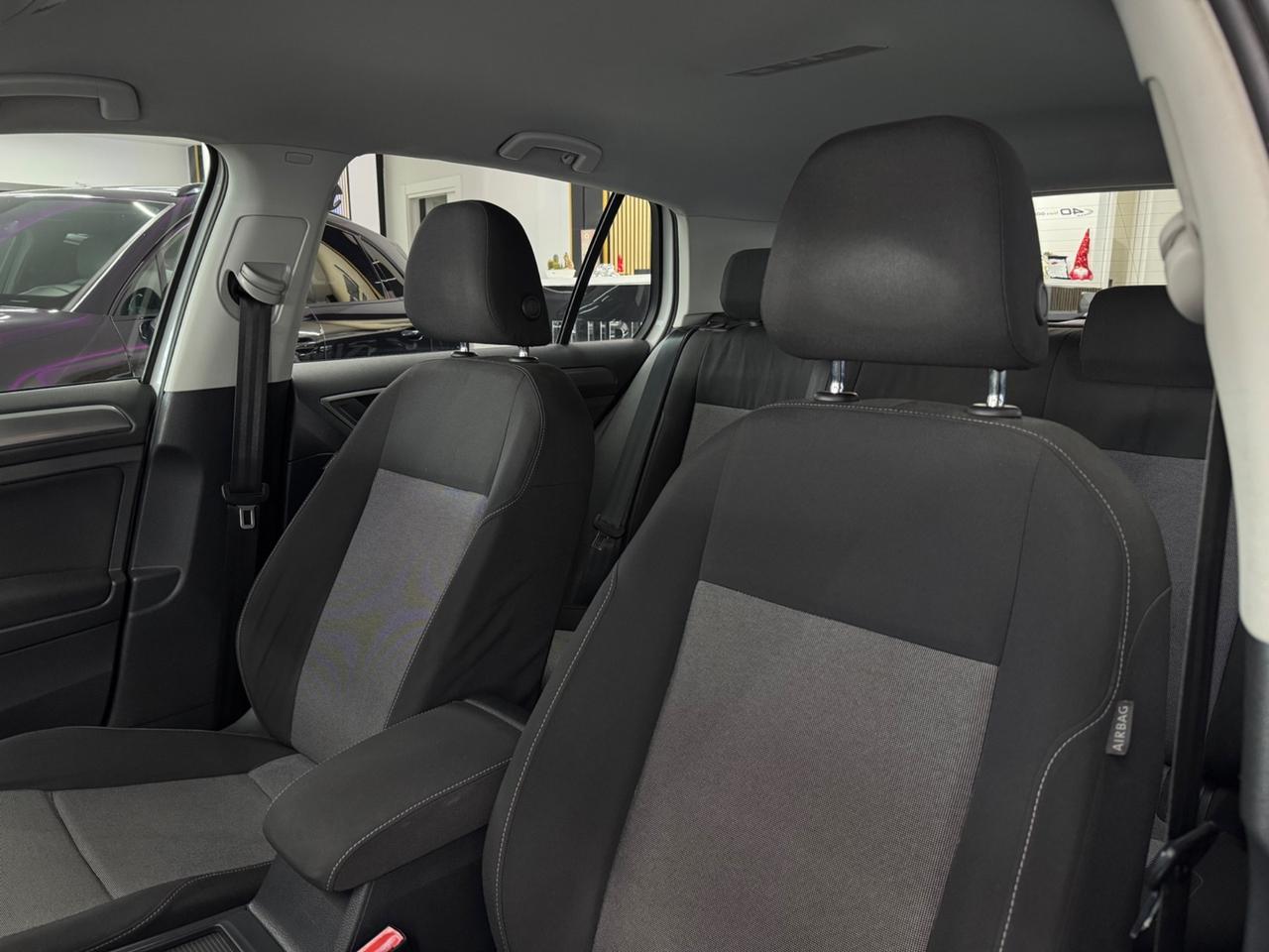 Volkswagen Golf 1.4 TGI Highline BlueMotion