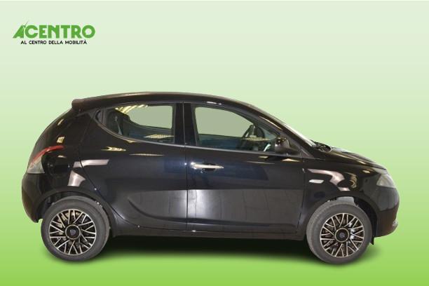 LANCIA Ypsilon MY24 1.0 FireFly 70cv Start&Stop Hybrid PLATINO