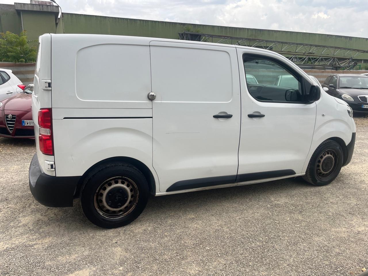 Toyota Proace Proace Verso 1.6D L0 S Comfort