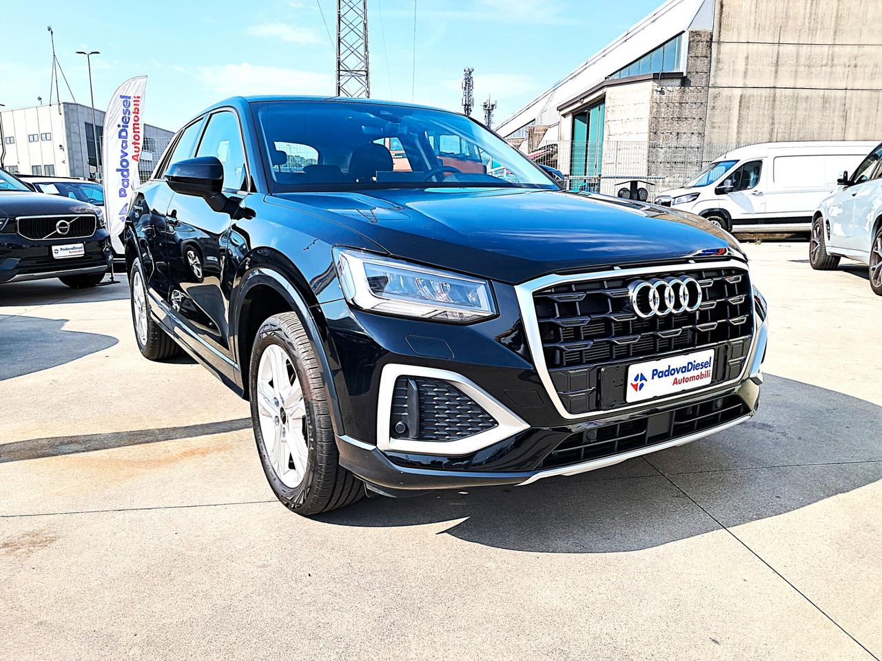 Audi Q2 35 TFSI S tronic Business