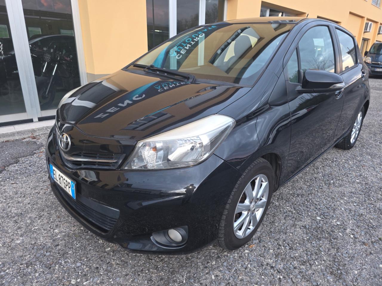 Toyota Yaris 1.4 D-4D 5 porte Lounge