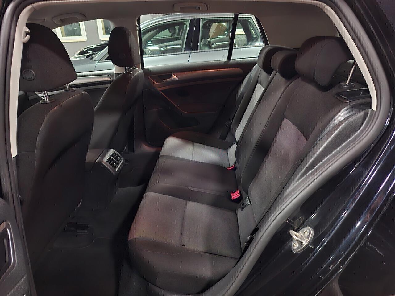 Volkswagen Golf 1.6 TDI 90 CV Neopatentato