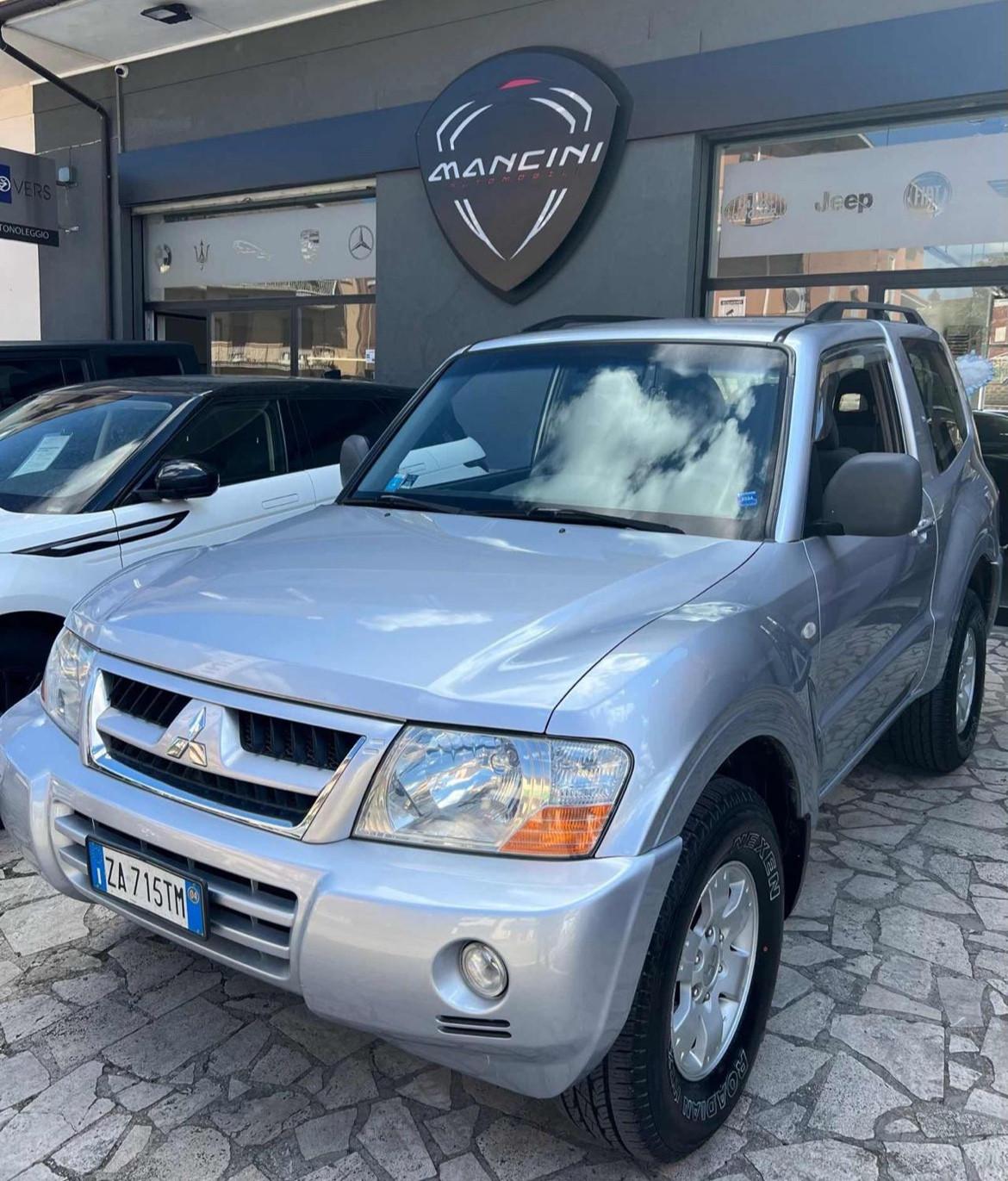 Mitsubishi Pajero 2.5 TDI 3p. GLX