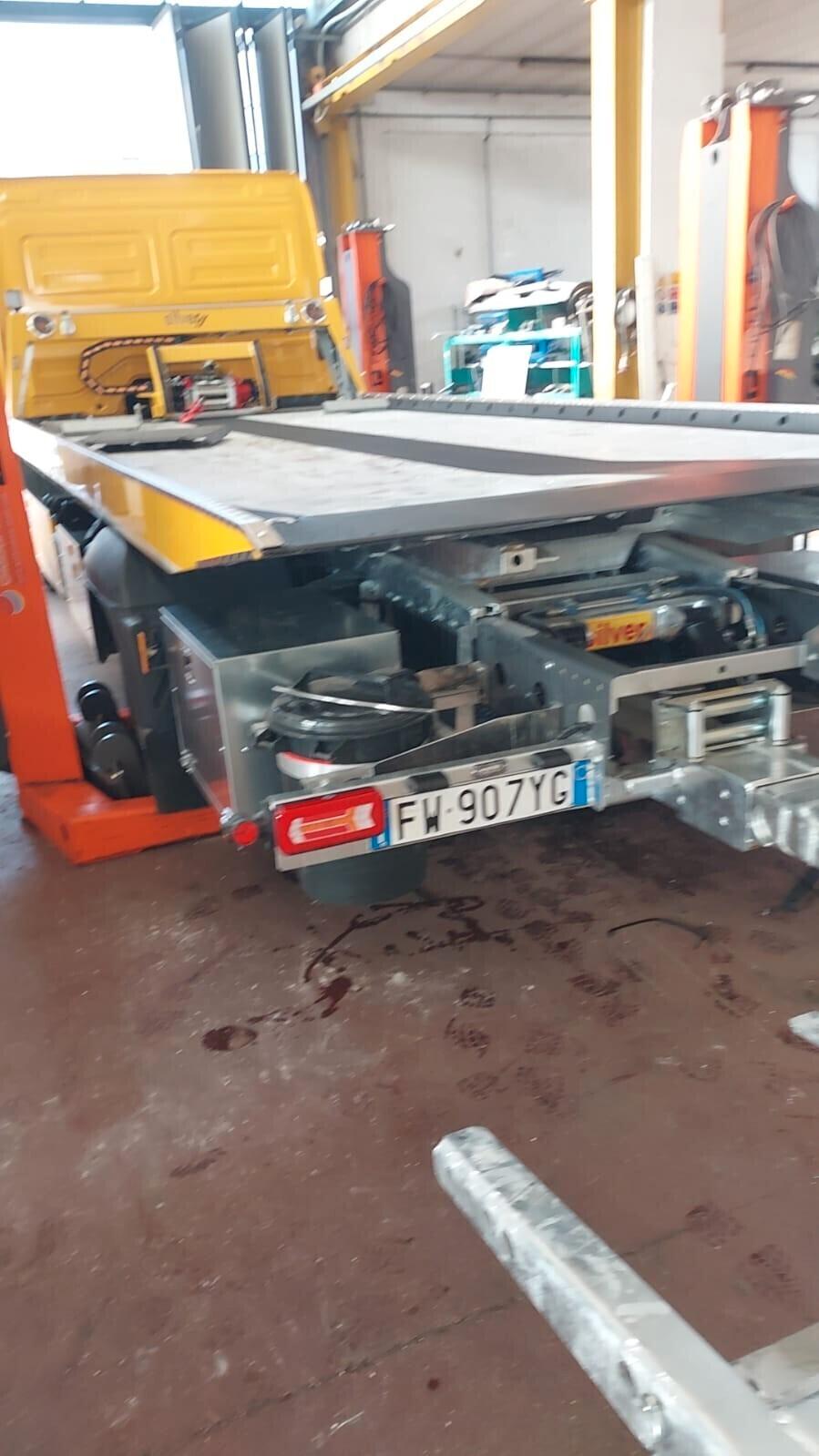 Carroattrezzi Mercedes Benz atego 816 EURO 6