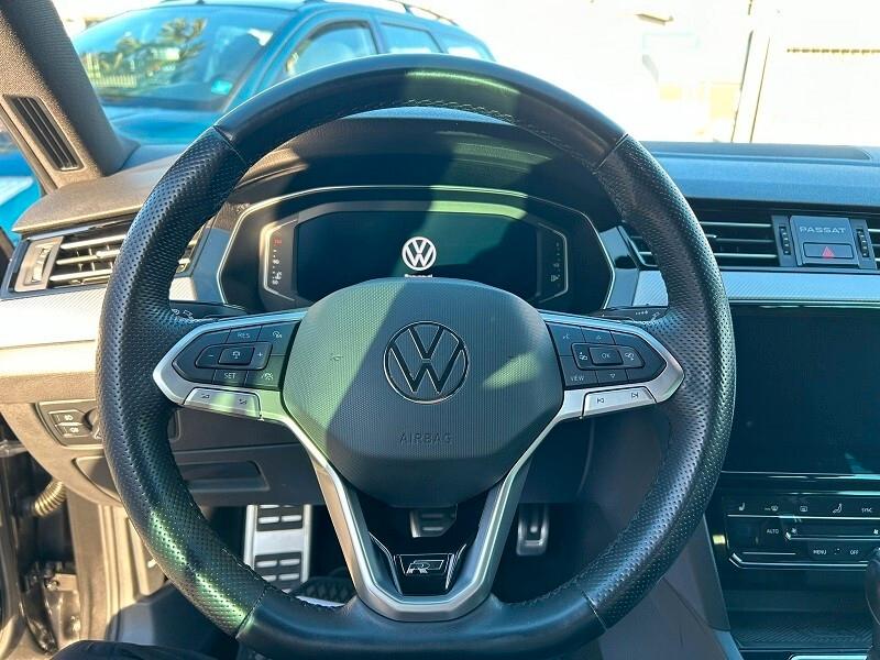 Volkswagen Passat Variant 2.0 TDI DSG Executive R-LINE