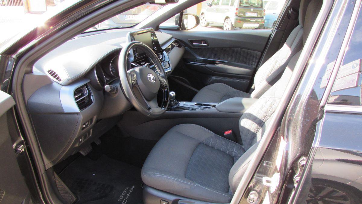 TOYOTA - C-HR - 1.8 Hybrid E-CVT Trend OMOLOGATA AUTOCARRO