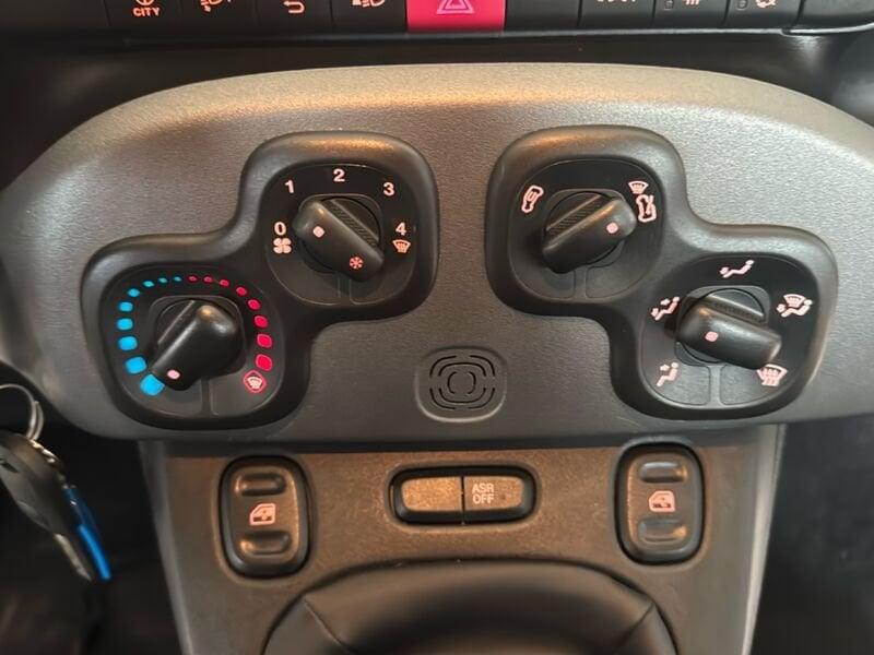 FIAT Panda Hybrid 1.0 70cv S&S Hybrid E6d-T City Cross