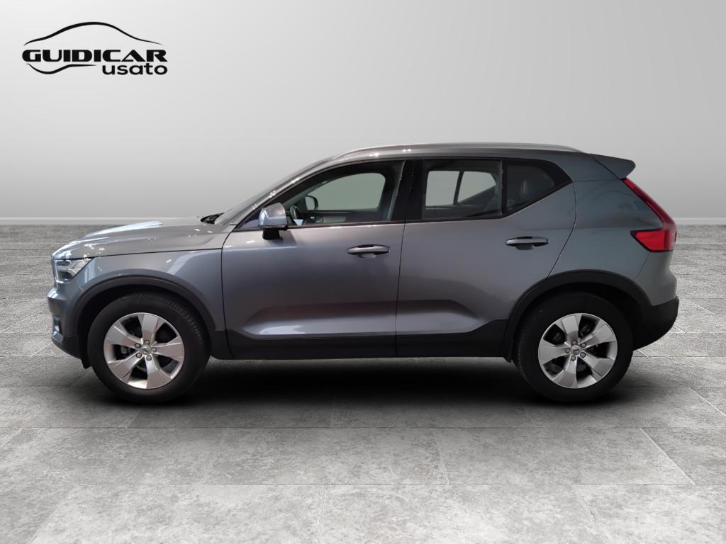 VOLVO XC40 (2017-->) - XC40 T3 Momentum