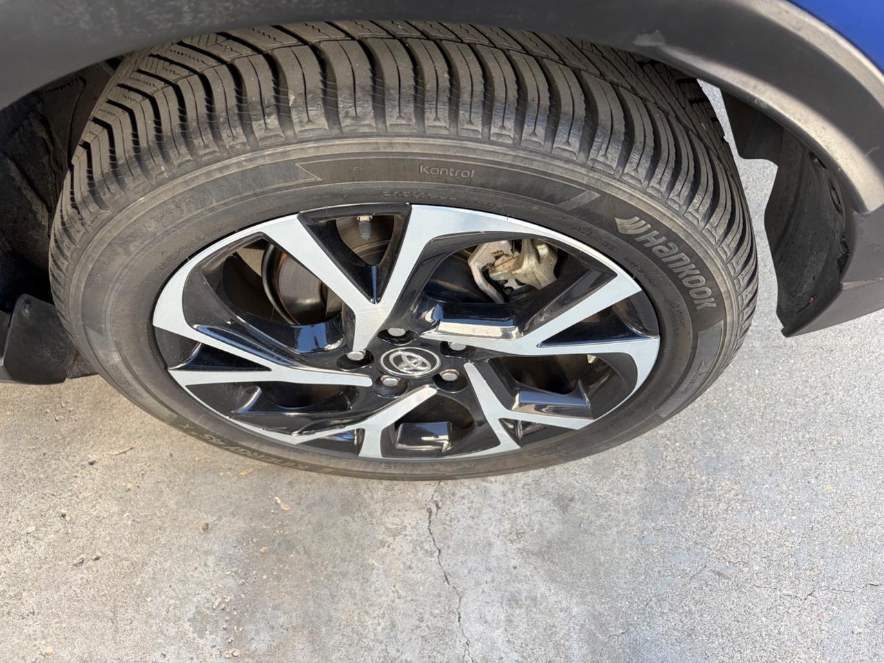 Toyota C-HR 1.8 Hybrid E-CVT Lounge