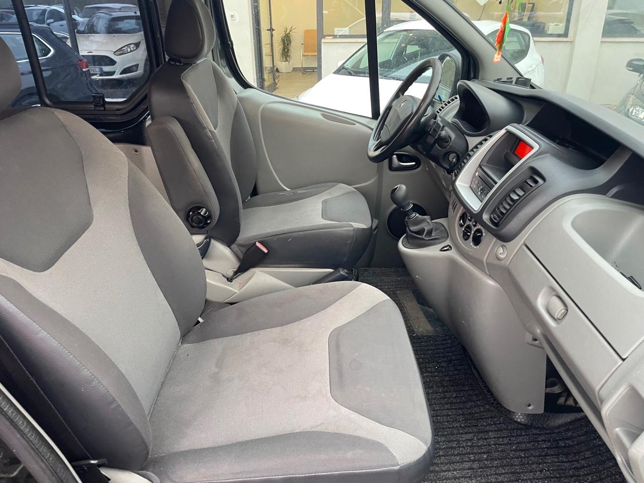 Renault Trafic T27 2.5 dCi/150 PC-TN Passenger Confort DPF