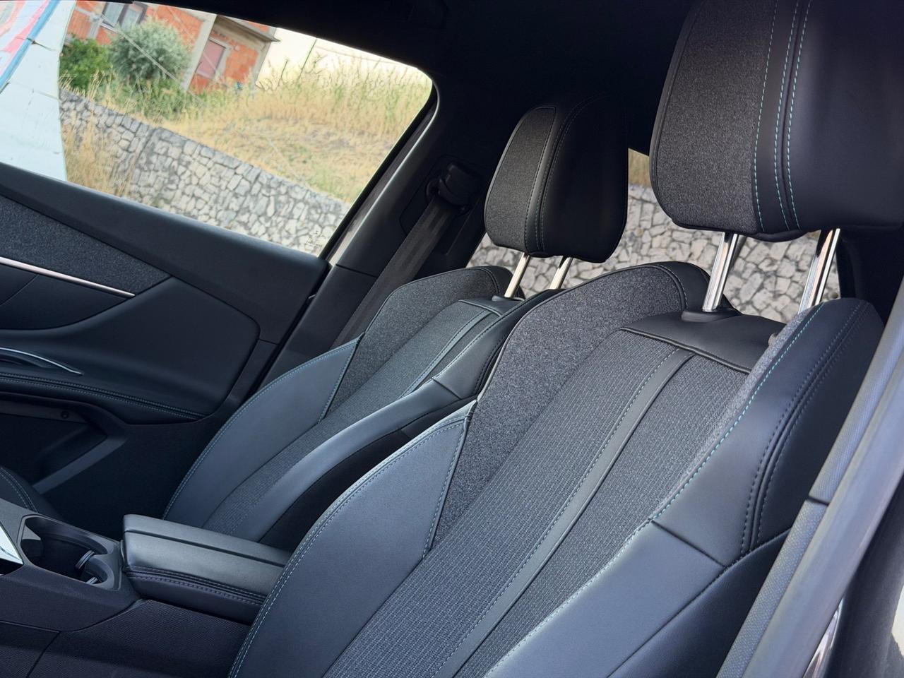 Peugeot 3008 1.5 BlueHDi 130cv 2023 - 81.000km