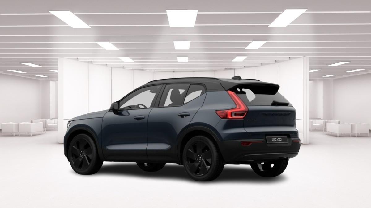 VOLVO Xc40 B3 Mild Hybrid Automatico Ultra Black Edition