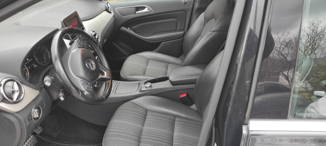 Mercedes-benz B 200 CDI BlueEFFICIENCY Premium
