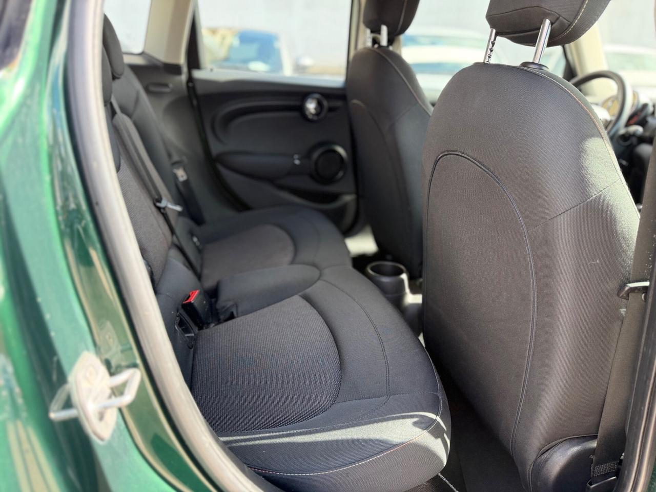 Mini 1.5 Cooper D 5 porte CAMBIO AUTOMATICO
