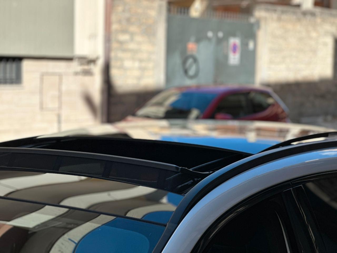 Mercedes GLA 220 4Matic Autom. Premium TETTO