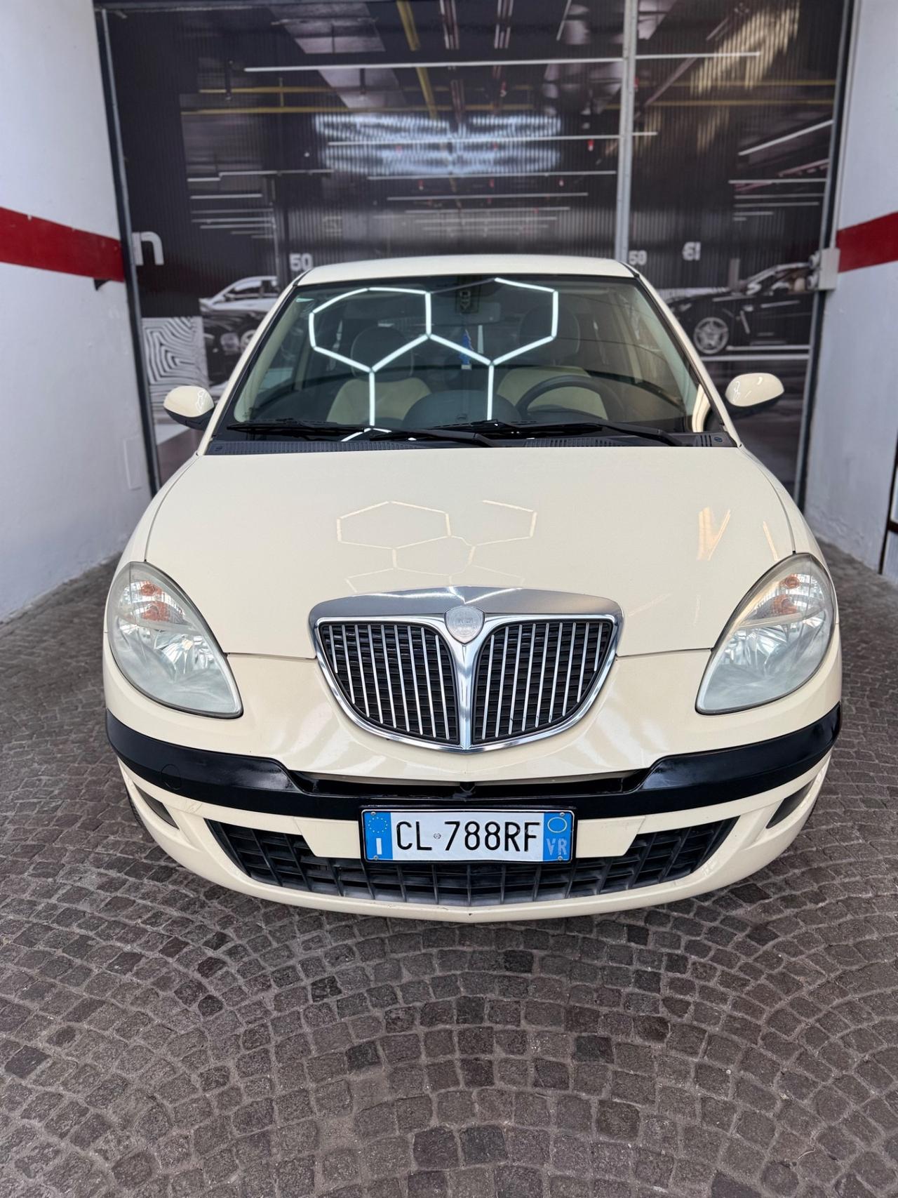 Lancia Ypsilon 1.2