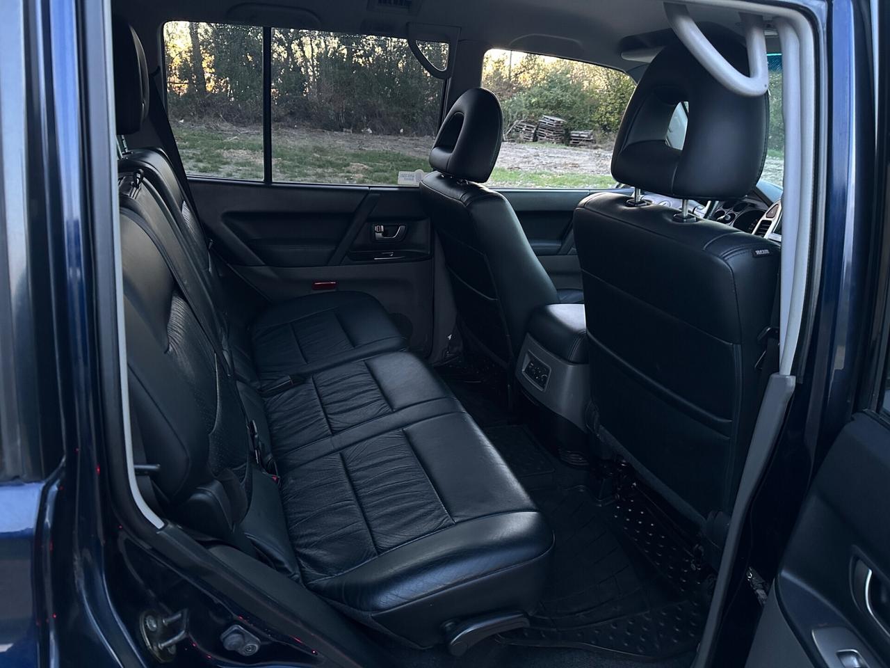 Mitsubishi Pajero 3.5i GDI V6 24V cat 5p. GLS2 7 posti