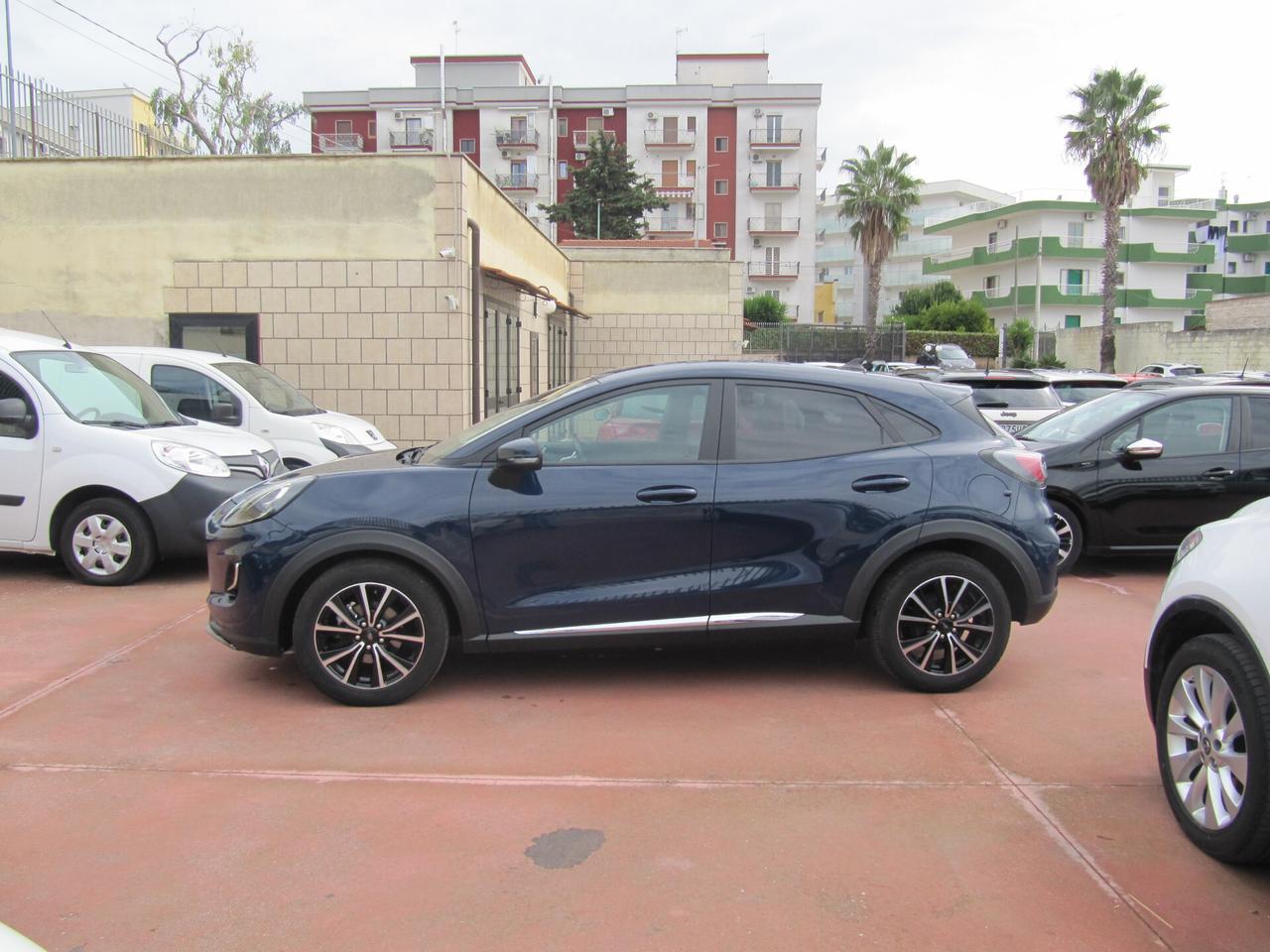 Ford Puma 1.0 EcoBoost Hybrid 125 CV S&S Titanium - automatico