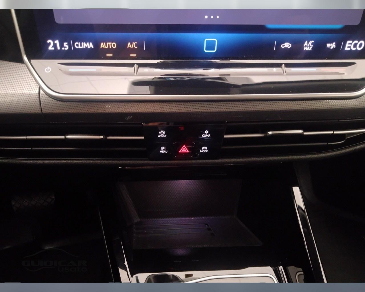VOLKSWAGEN Golf VIII 2024 - Golf 1.5 tsi ehybrid Style 204cv dsg