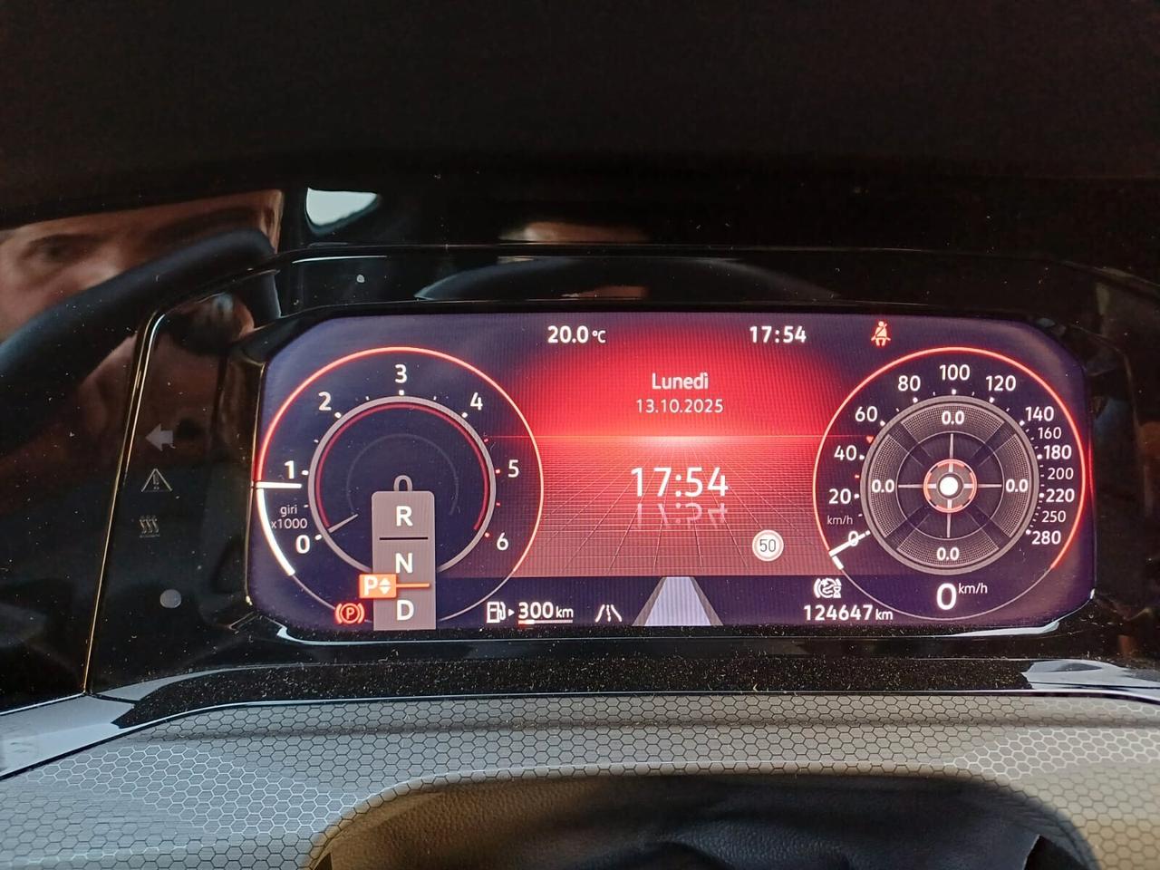 Volkswagen Golf 8 2.0 TDI 200 cv GTD DSG