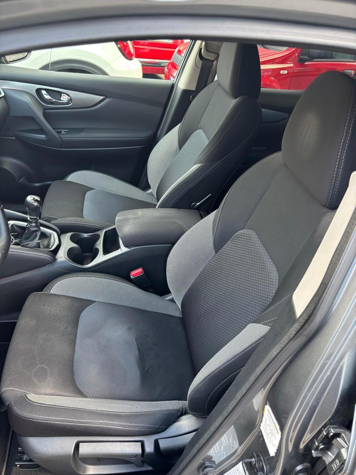 Nissan Qashqai 1.5 dCi N-Connecta