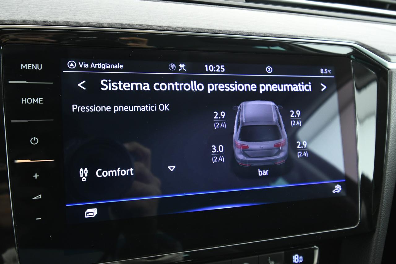 VOLKSWAGEN Passat Variant 2.0 tdi Executive 190cv dsg APP CONNECT+LED