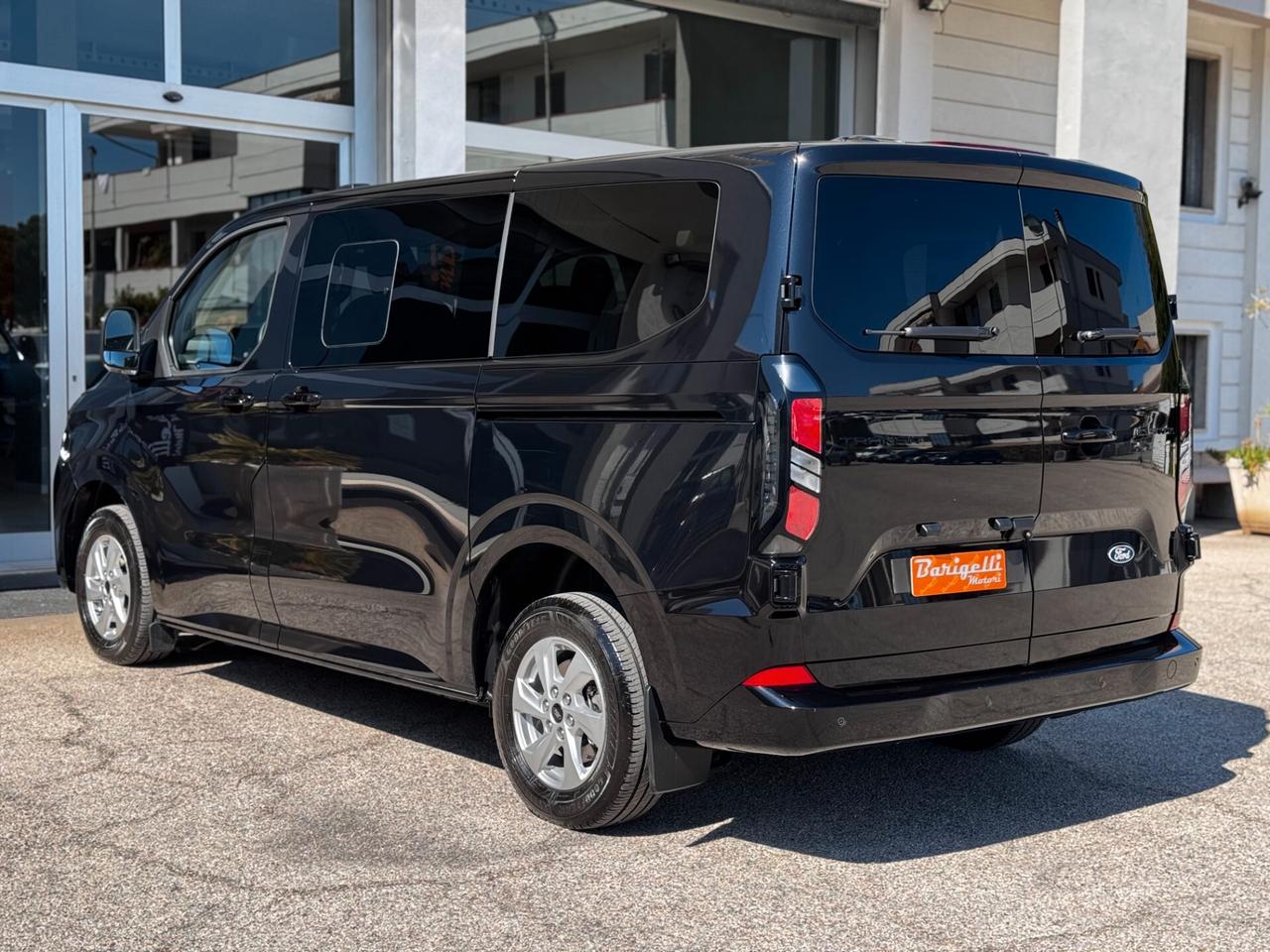 Ford Transit Custom 320 2.0 EcoBlue 136CV PC Combi Titanium