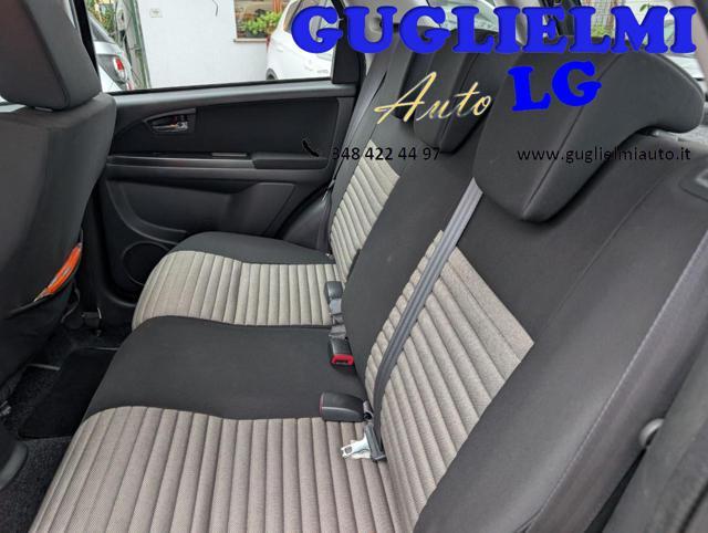 FIAT Sedici 1.6 16V 4x4 Emotion + NAVI/BLUETOOTH