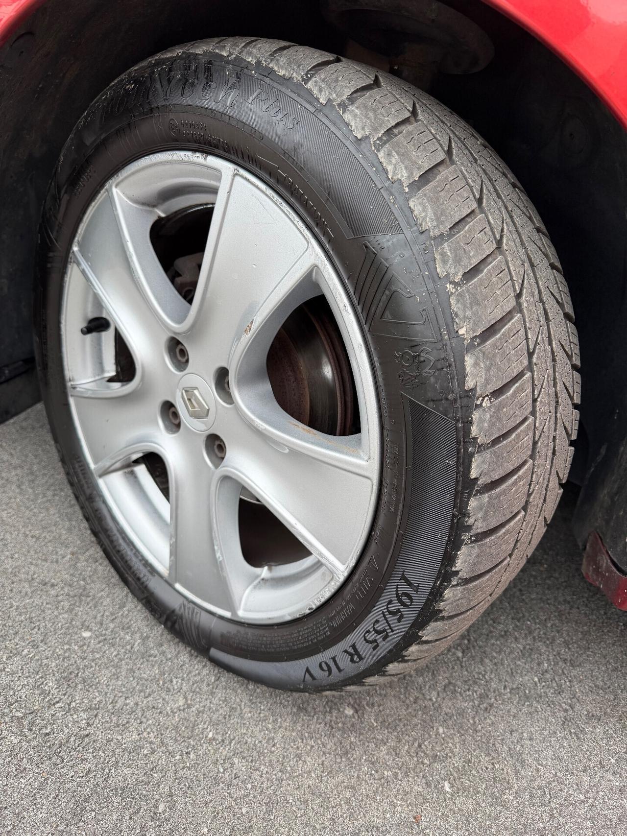 Renault Clio 1.5 dCi 8V 90CV - NEOPATENTATI