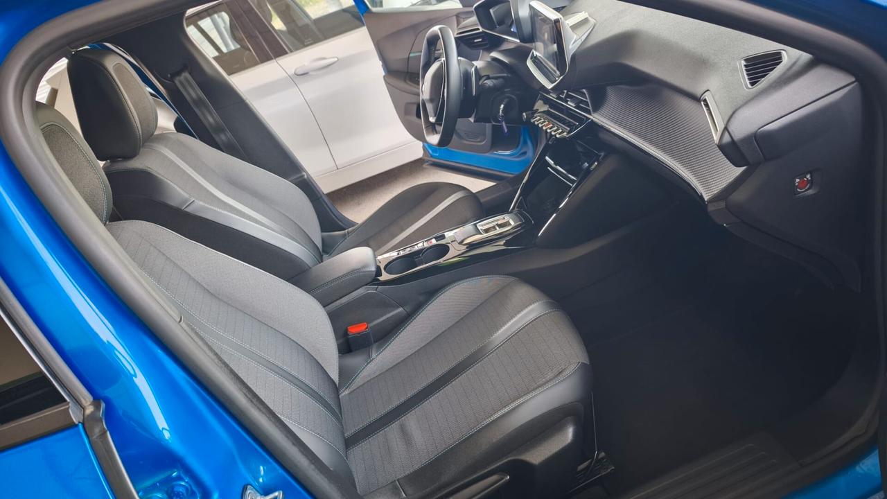 Peugeot 2008 BlueHDi 130 S&S EAT8 Allure Pack