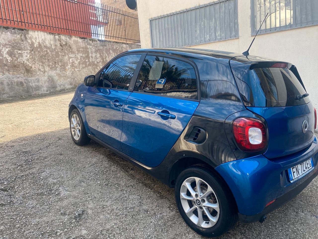 Smart ForFour 1.0cc benzina 12 mesi garanzia-2017