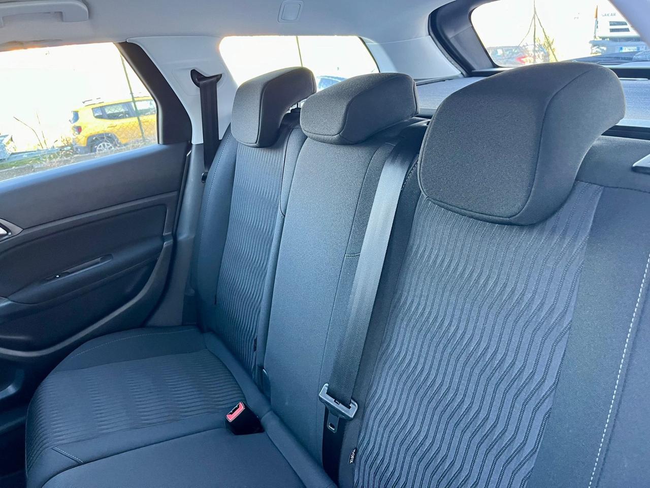 Peugeot 308 BlueHDi 150cv 2015 139.000km euro6 per neopatentati