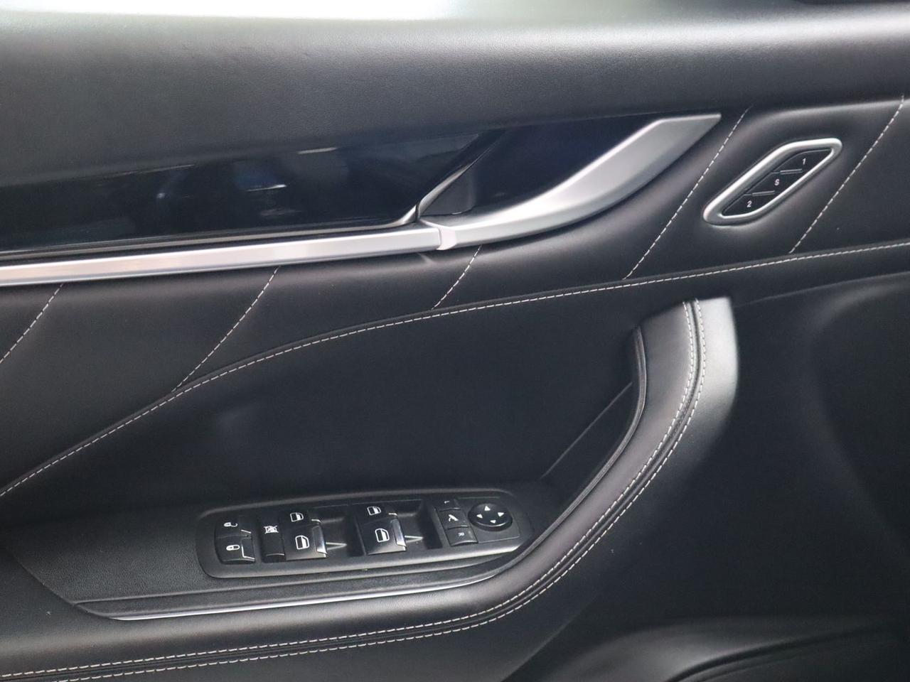Maserati Levante Nerissimo Edition 3.0 #11607