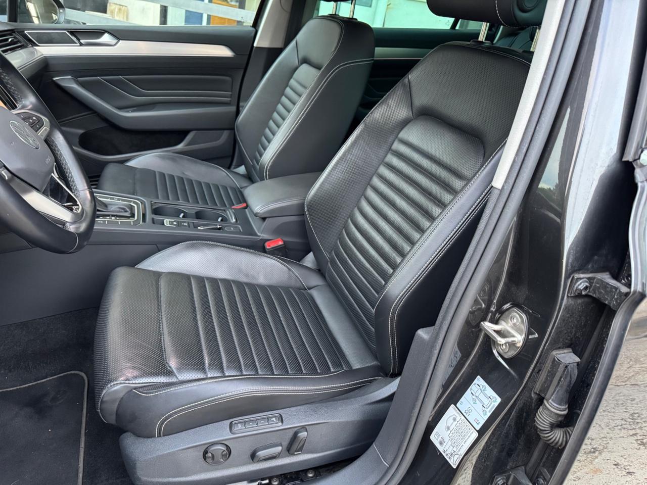 Vw Passat SW 2.0 TDI 200cv DSG -STRAFULL- 2021