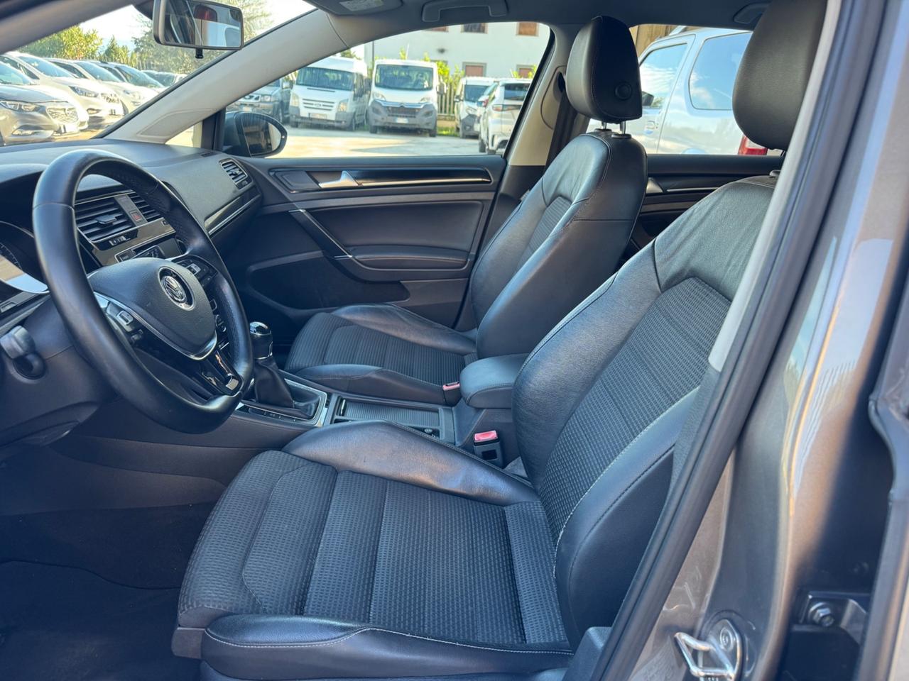 Volkswagen Golf Business 1.6 TDI 5p. Highline BlueMotion Technology