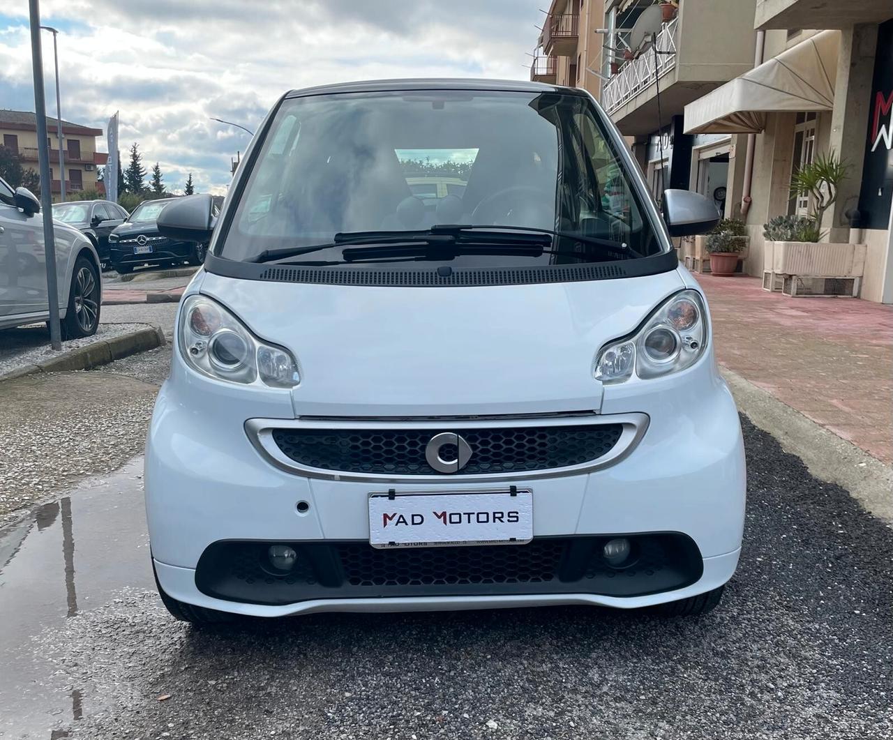 Smart ForTwo 1000 52 kW MHD coupé passion