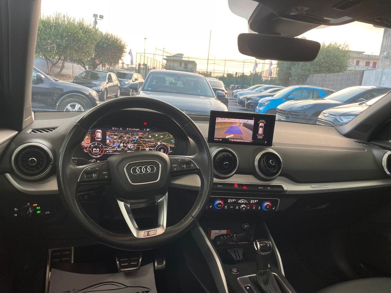 Audi Q2 35 TDI quattro S tronic Identity Black
