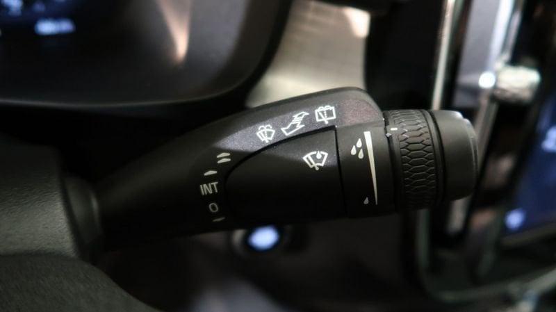 Volvo XC40 Recharge T4 Plug-in Hybrid auto Recharge Core